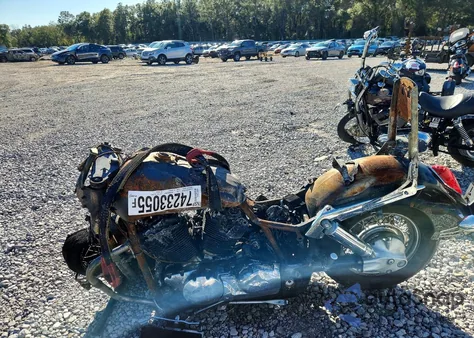 2003 Honda Vt1300 S z USA, uszkodzony, nr VIN 1HFSC52063A002530